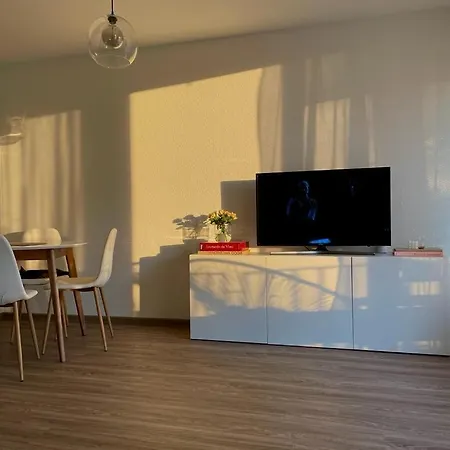 Zentrale, 55m2, Helle 2 Whg Naehe Messe Apartment