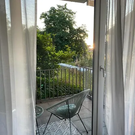 Zentrale, 55m2, Helle 2 Whg Naehe Messe Apartment
