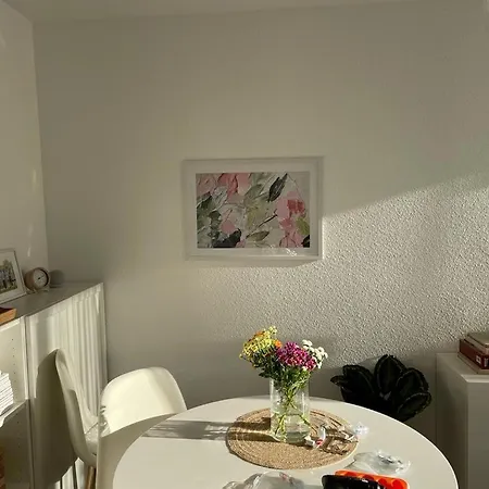 Zentrale, 55m2, Helle 2 Whg Naehe Messe Apartment
