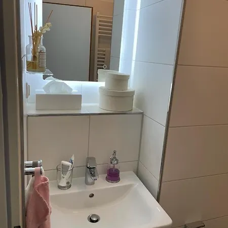 Zentrale, 55m2, Helle 2 Whg Naehe Messe