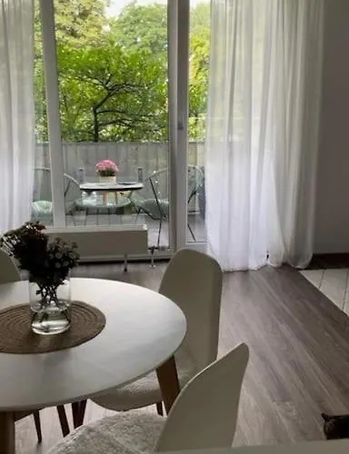 Apartment Zentrale, 55m2, Helle 2 Whg Nähe Messe *