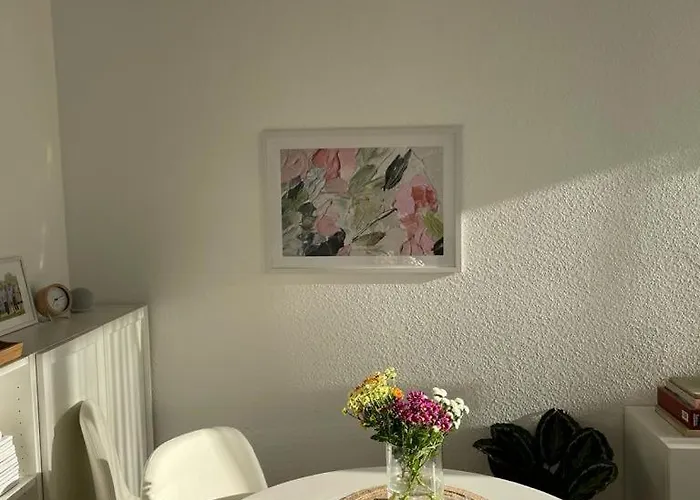 Zentrale, 55m2, Helle 2 Whg Naehe Messe Appartement